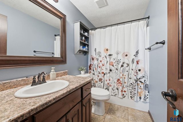 4409 S Tribbey Trl Trail, Sioux Falls, SD 57106
