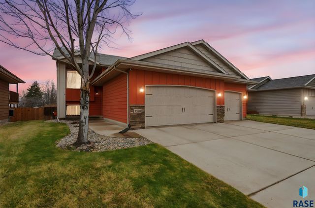 4409 S Tribbey Trl Trail, Sioux Falls, SD 57106