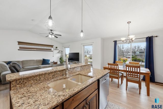 4409 S Tribbey Trl Trail, Sioux Falls, SD 57106