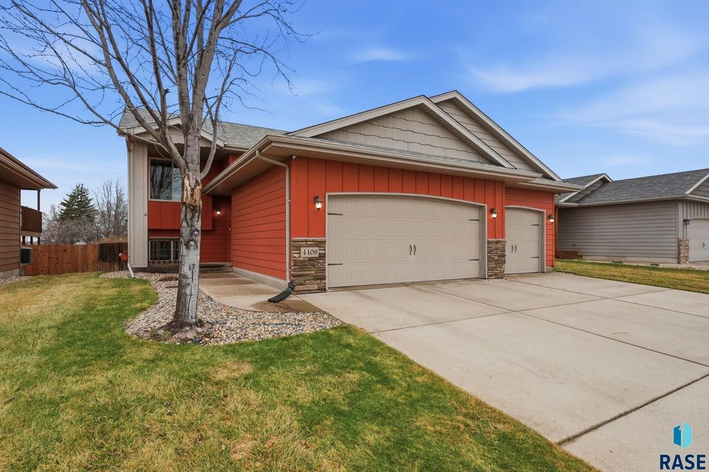 4409 S Tribbey Trl Trail, Sioux Falls, SD 57106