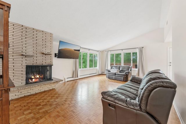 13209 Myrtle Drive, Burnsville, MN 55337