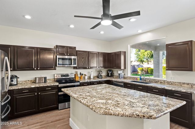 2750 E Milky Way, Gilbert, AZ 85295