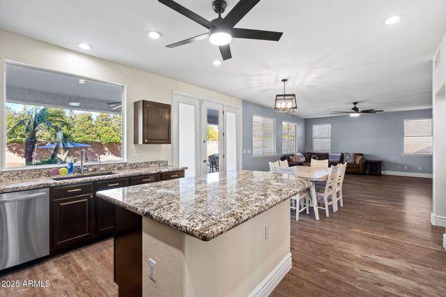 2750 E Milky Way, Gilbert, AZ 85295