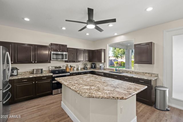 2750 E Milky Way, Gilbert, AZ 85295