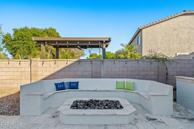 2750 E Milky Way, Gilbert, AZ 85295