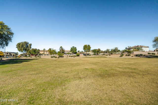 2750 E Milky Way, Gilbert, AZ 85295