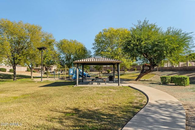 2750 E Milky Way, Gilbert, AZ 85295