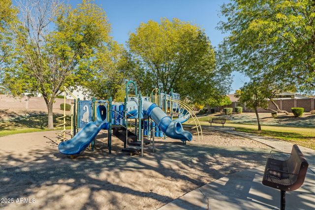 2750 E Milky Way, Gilbert, AZ 85295