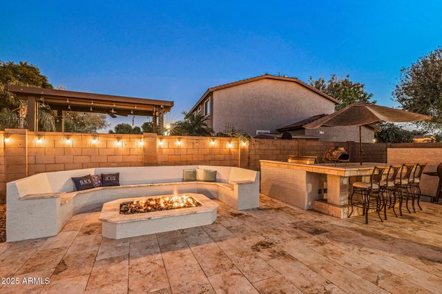 2750 E Milky Way, Gilbert, AZ 85295