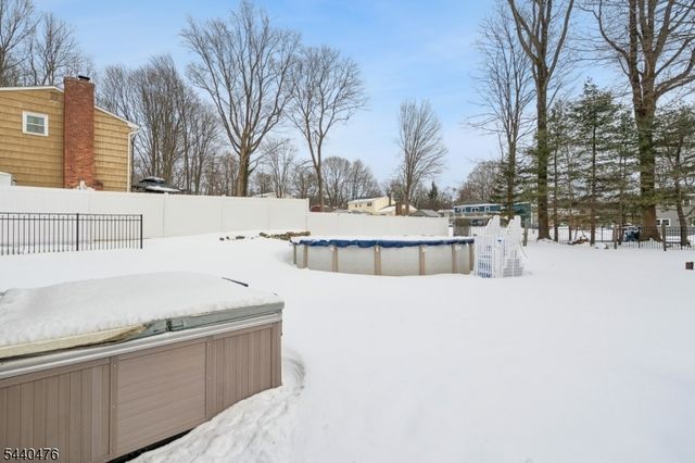 5 Summit Ave, Mount Olive Twp., NJ 07828