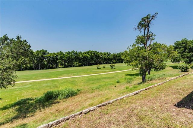 11146 Pinehurst DR, Austin, TX 78747