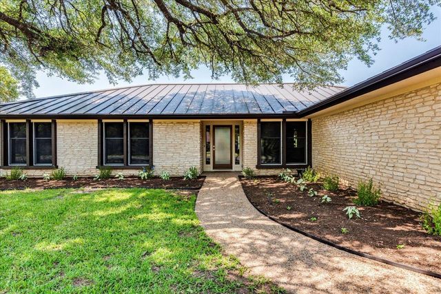 11146 Pinehurst DR, Austin, TX 78747