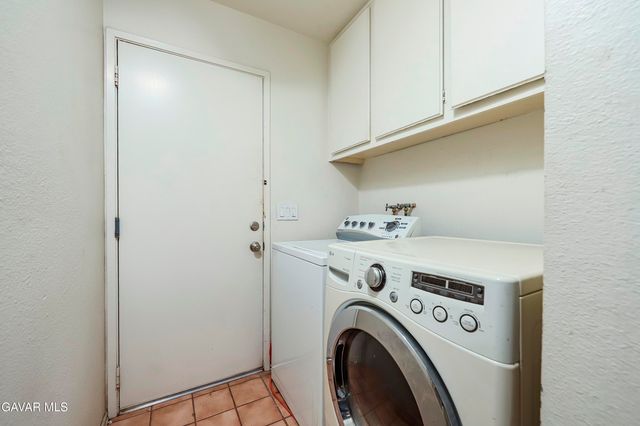 43319 27th Street, Lancaster, CA 93536