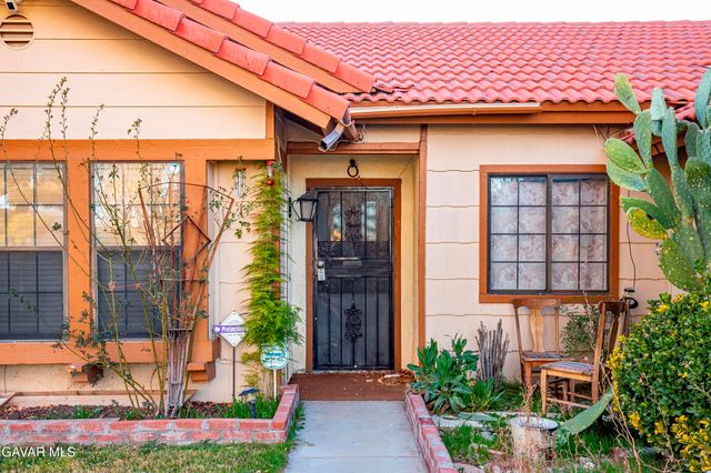 43319 27th Street, Lancaster, CA 93536