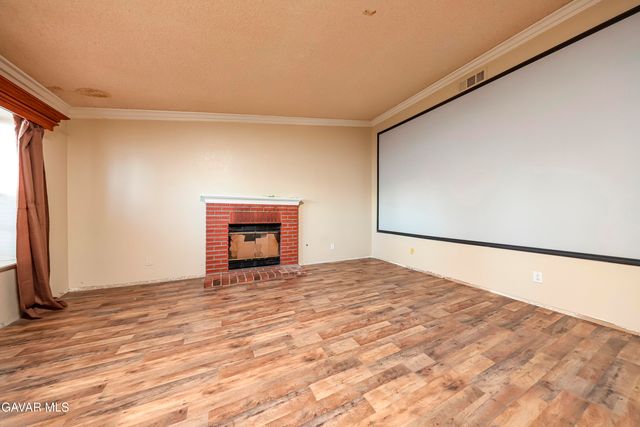 43319 27th Street, Lancaster, CA 93536