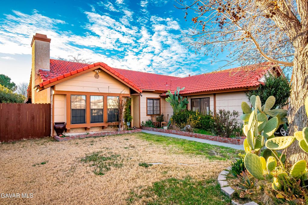 43319 27th Street, Lancaster, CA 93536