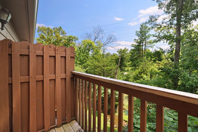306 Hickory Pl, Nashville, TN 37214