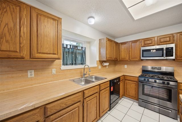 4920 Clover Haven Circle, Dallas, TX 75227