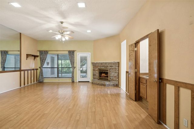 4920 Clover Haven Circle, Dallas, TX 75227