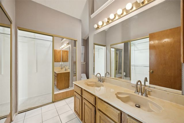 4920 Clover Haven Circle, Dallas, TX 75227