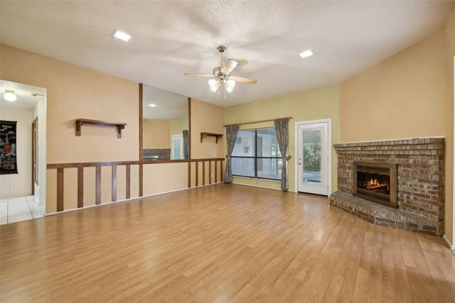 4920 Clover Haven Circle, Dallas, TX 75227