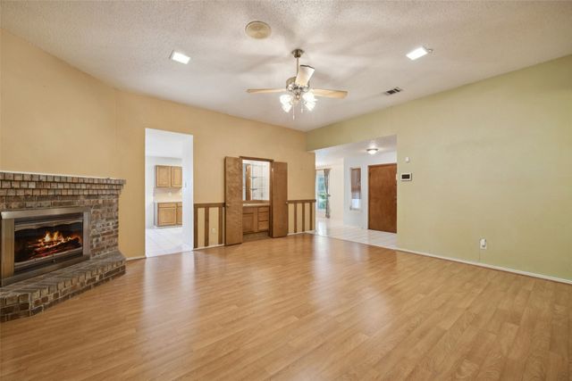 4920 Clover Haven Circle, Dallas, TX 75227