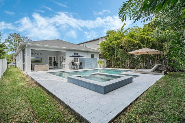 1216 W YALE STREET, Orlando, FL 32804