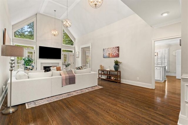 4512 Woodhaven NE, Marietta, GA 30067