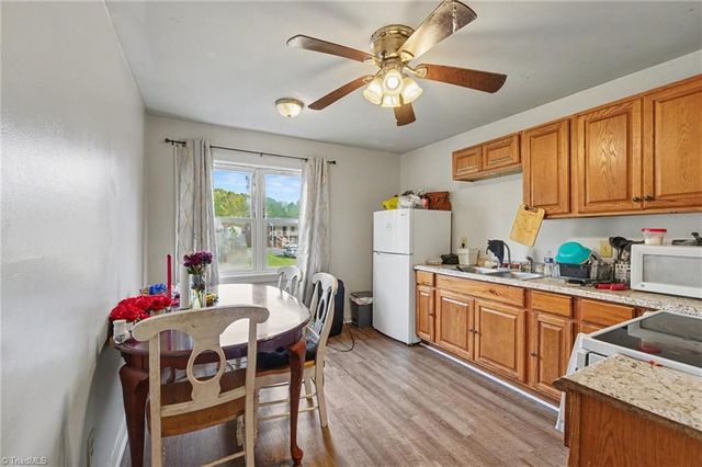 1958 Lakeview Road, Asheboro, NC 27203