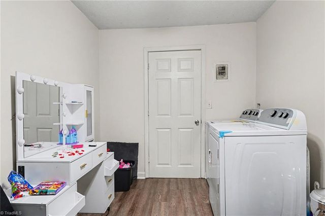 1958 Lakeview Road, Asheboro, NC 27203
