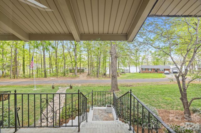 10708 Willow Oak Road, Norwood, NC 28128