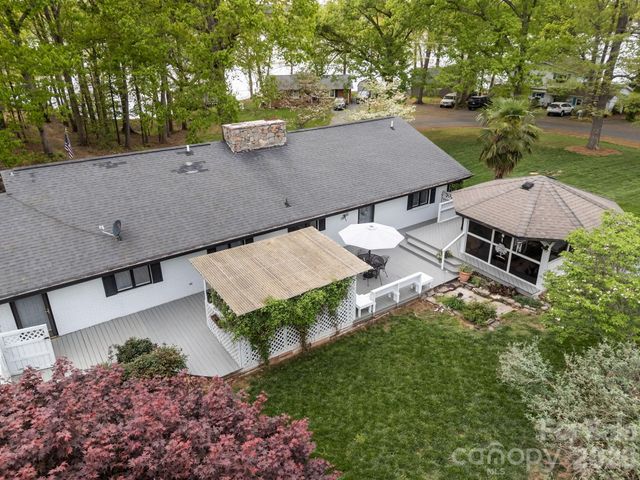 10708 Willow Oak Road, Norwood, NC 28128