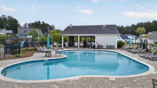 281 Saxony Loop, Summerville, SC 29486