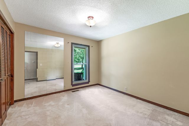 1016 Lakeview Dr, Hermitage, TN 37076