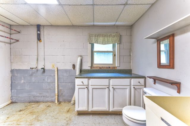 1016 Lakeview Dr, Hermitage, TN 37076