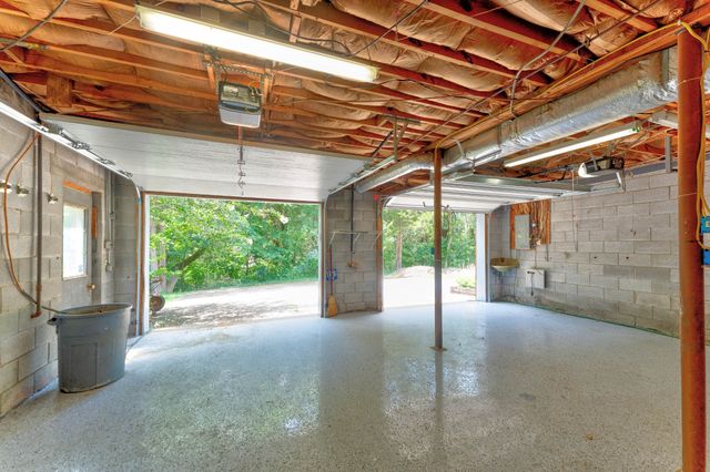 1016 Lakeview Dr, Hermitage, TN 37076