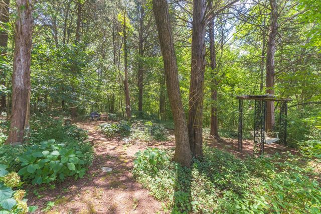 1016 Lakeview Dr, Hermitage, TN 37076