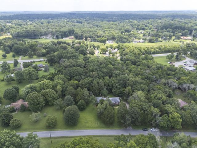 1016 Lakeview Dr, Hermitage, TN 37076