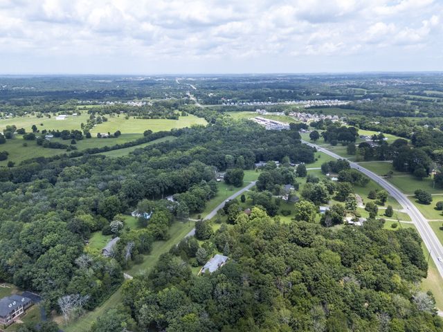 1016 Lakeview Dr, Hermitage, TN 37076