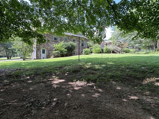 1016 Lakeview Dr, Hermitage, TN 37076