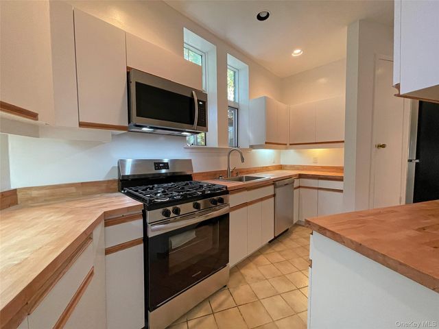 55 W Hartsdale Avenue H, Hartsdale, NY 10530