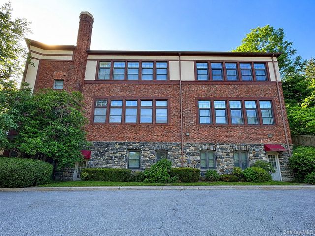 55 W Hartsdale Avenue H, Hartsdale, NY 10530