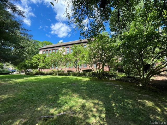 55 W Hartsdale Avenue H, Hartsdale, NY 10530