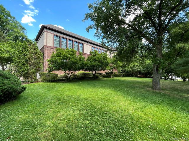 55 W Hartsdale Avenue H, Hartsdale, NY 10530