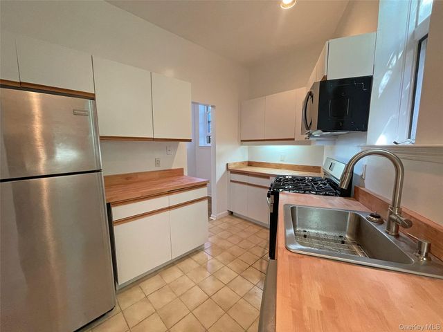 55 W Hartsdale Avenue H, Hartsdale, NY 10530