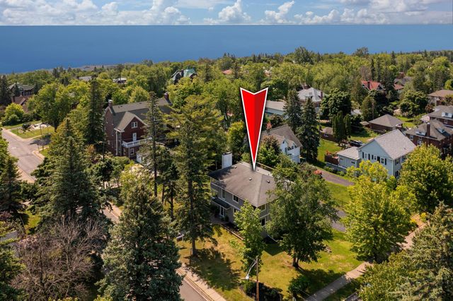 225 N 26th Avenue E, Duluth, MN 55812