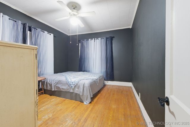 137 E 11th Avenue, Bristow, OK 74010