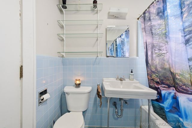 137 E 11th Avenue, Bristow, OK 74010