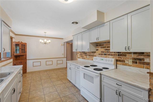 8953 Henry Clay Boulevard, Clay, NY 13041