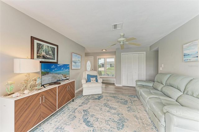 16 OAKLAND HILLS PLACE, Rotonda West, FL 33947
